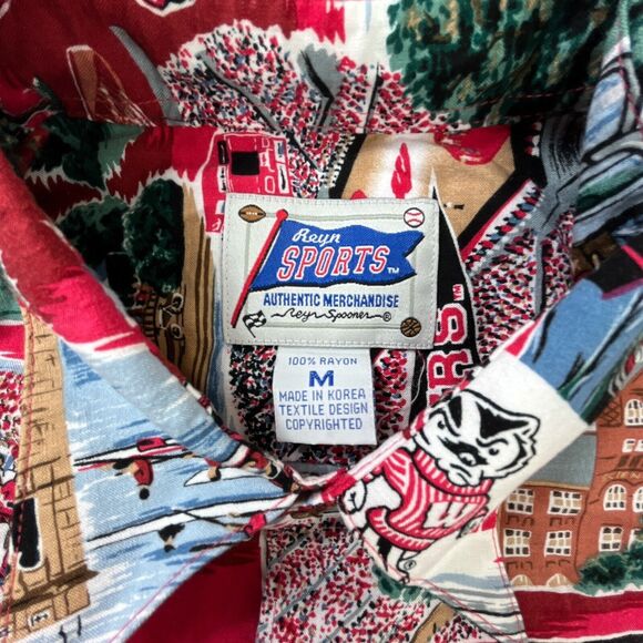 Reyn Spooner Sports Wisconsin Badgers Shirt Mens M Hawaiian Aloha Rayon Campus - Picture 11 of 11